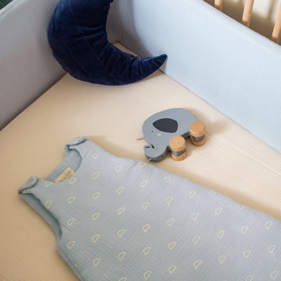 Protector de cuna Celeste Liso en algodón orgánico