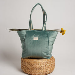 Bolso de maternidad eco-terciopelo verde eucalipto