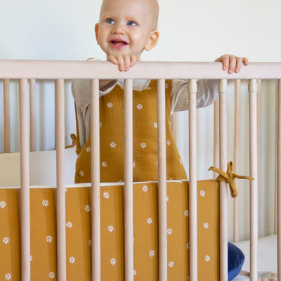 Protector de Cuna Bordado Sol en algodón de muselina orgánico